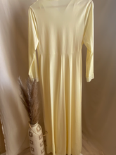 Load image into Gallery viewer, Yellow Peignoir Robe Set
